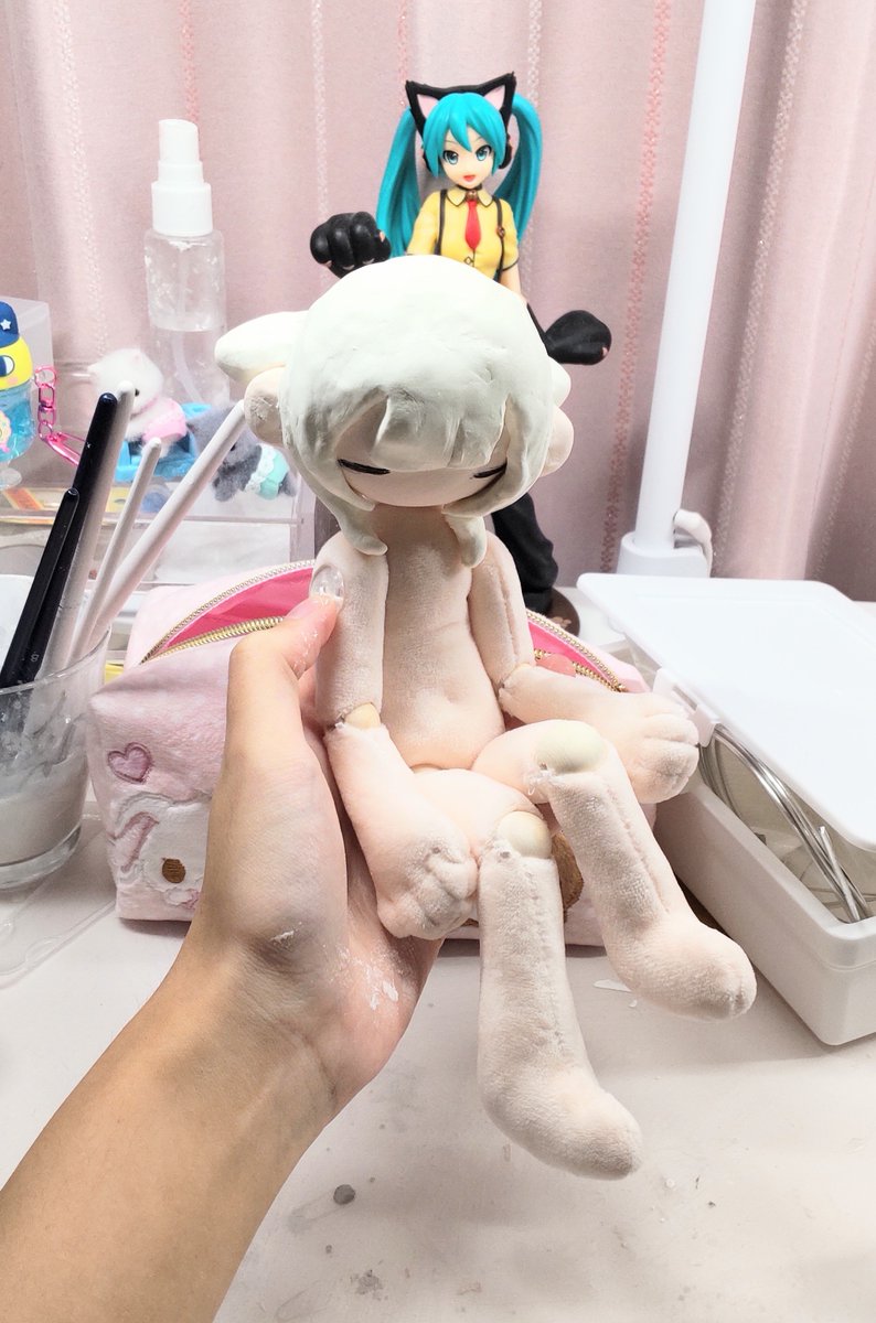 tu___tumi's tweet photo. 眠ってる顔が好きです https://t.co/DlipZTTcVC