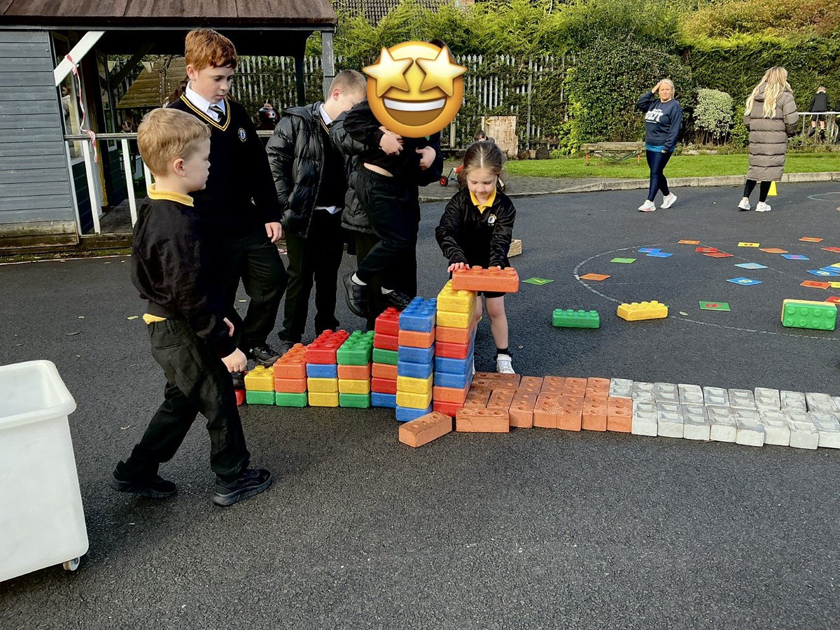 ctrps1's tweet photo. ๐ P2B in Miss Galbraithโs class enjoyed their first KS2 Community Play session yesterday! Lots of learning, teamwork & collaboration took place with their P7 peers. Play is so important at every age, helping children grow, connect & thrive.๐ #CommunityPlay #LearningThroughPlay https://t.co/SnG7c6tdrI