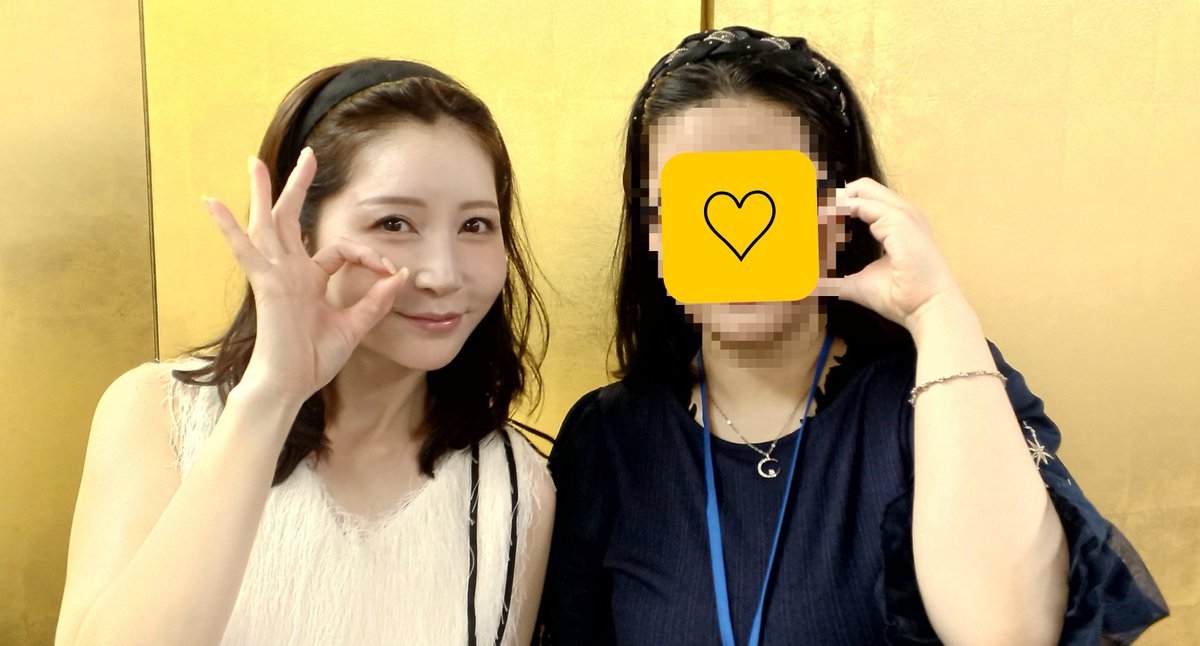 yu_aki20151008's tweet photo. バスツアー2日目✨
まずはお楽しみフリータイム！

時間内であれば、写真・動画撮影（10秒程度）・サイン・お話など自由に決められます😆︎💖

めちゃ早く感じたけど、あきちゃんと話せて楽しかった🫶🏻︎💕︎︎

 #佐々木あきバスツアー2026
 #ベカオ寝るな https://t.co/O6weYe0nEc