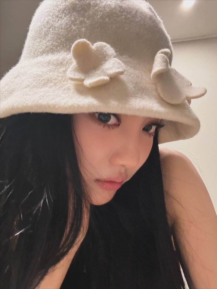 Ninqzou's tweet photo. Malam! https://t.co/EaUizbPDjU