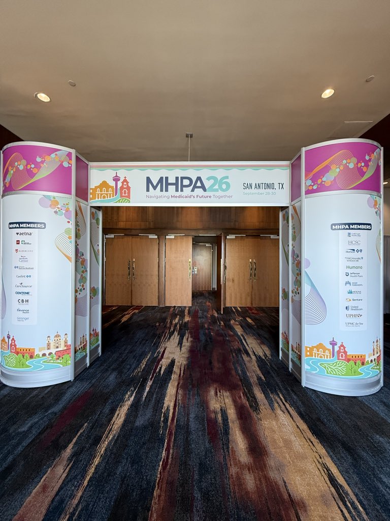 AmbBJK's tweet photo. The exhibitors are working to get the exhibit hall ready! 

#MHPA26STAFF #MHPA26 https://t.co/I7ltoasyRf