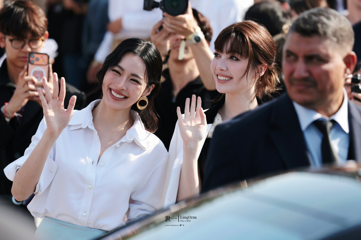 lo_w1_hk's tweet photo. 💜
𝟐𝟔𝟎𝟗𝟐𝟗

LINGORM BA DIOR AT PFW
#DiorSummer27xLingOrm
#LingOrmDiorSummer27  
#LingOrm #Dior #DiorSummer27 https://t.co/a3ElLirWAl