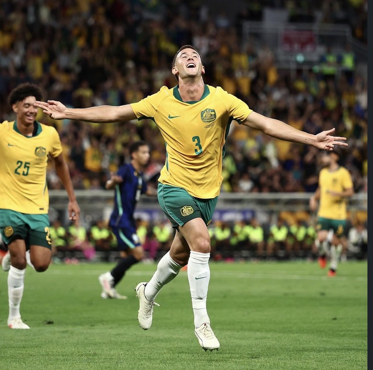 AustralianXI_'s tweet photo. Circati game by numbers 🇦🇺v🇧🇷:

⏰ 90’ played 
⚽️ 1 goal 
🎯 1 assist 
🧱 6 defensive contributions 
🇦🇺 3 recoveries 

22 years old 🤩 https://t.co/yvXBj39zGu