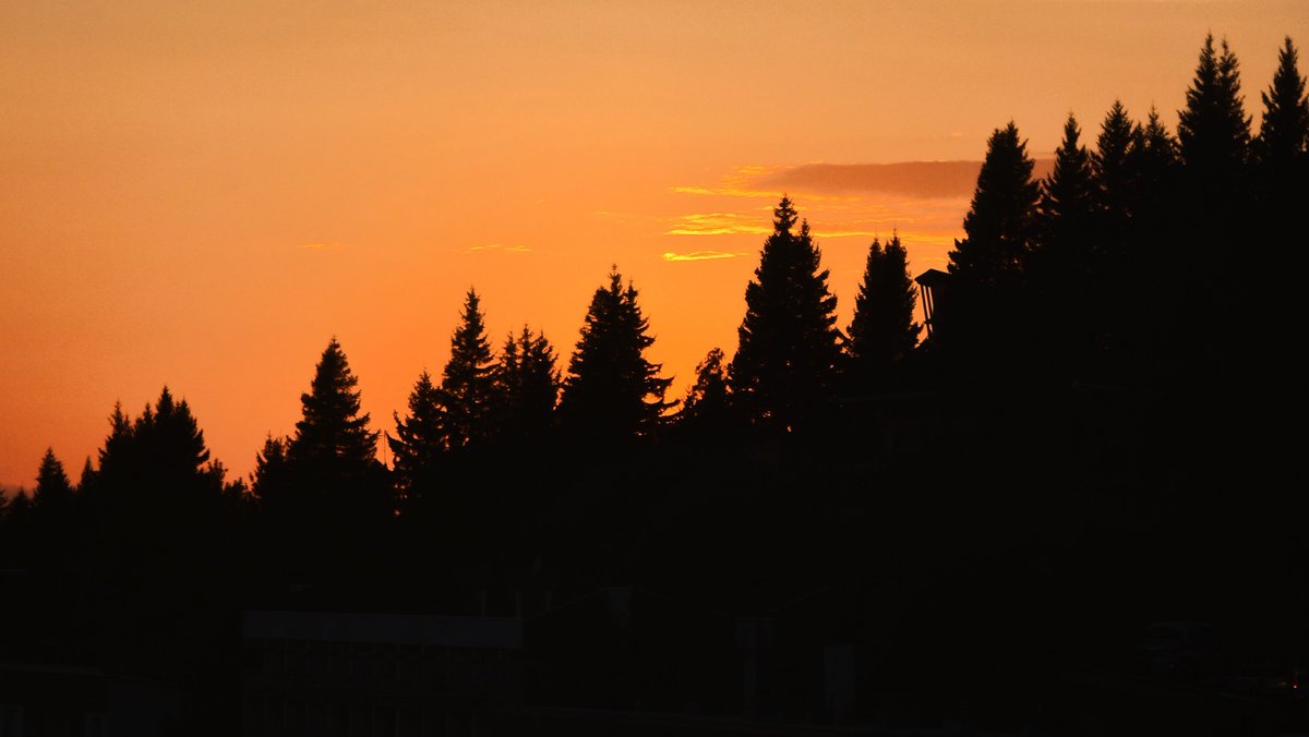 Bigcao38's tweet photo. Nice sunset 

#photo 
#sunset
#viral https://t.co/q5TY27V6V3