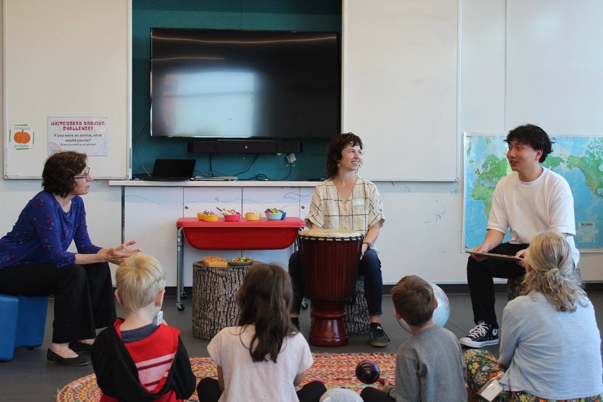UWInternational's tweet photo. Day 1 of International Education Week ended with Children's International Story Hour (CISH) at Pinney Library! Young learners explored Chinese culture, tested their chopstick skills, and enjoyed a reading of "Paper Son: The Inspiring Story of Tyrus Wong, Immigrant and Artist." https://t.co/xLAOxLeTrt