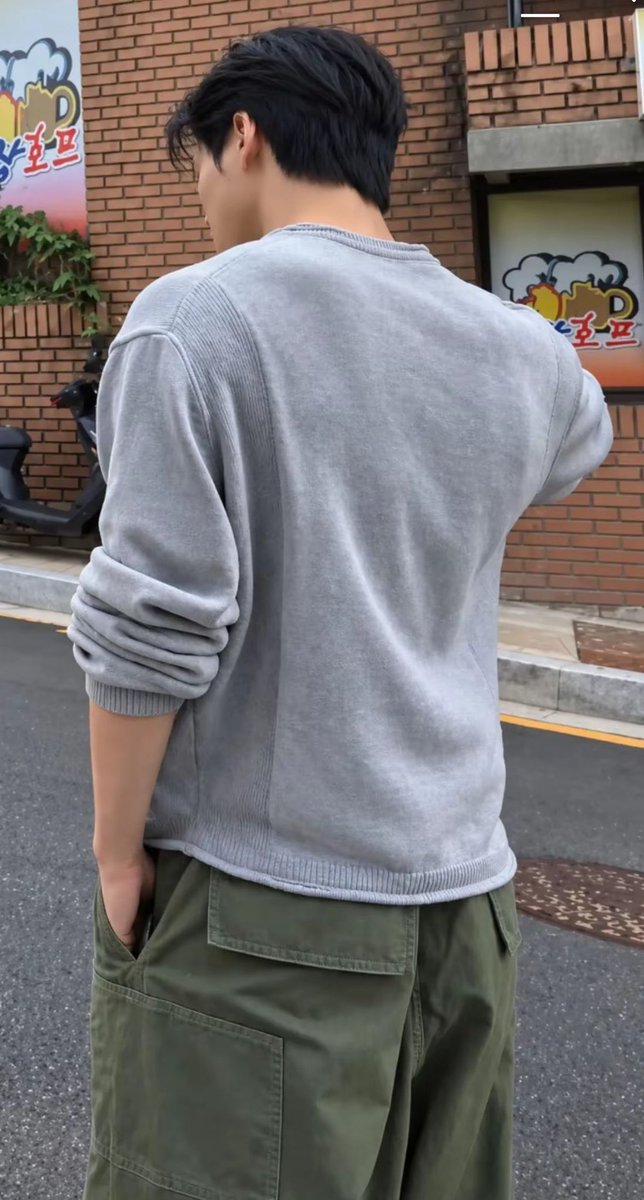 jenoobluu's tweet photo. jeno’s back view🫦 https://t.co/KwFUg54D0K