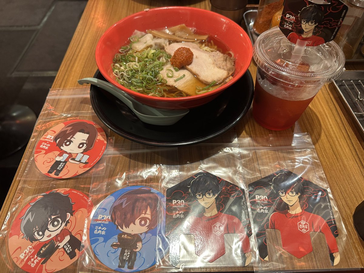 Kentakkiiii1023's tweet photo. 関内の壱角屋さん、ジッパー付き袋に入れて渡してくれるの神すぎる。ほんまにありがとうございます✨雨の中行ってよかった☔️🍜 https://t.co/9SANvWkm1o