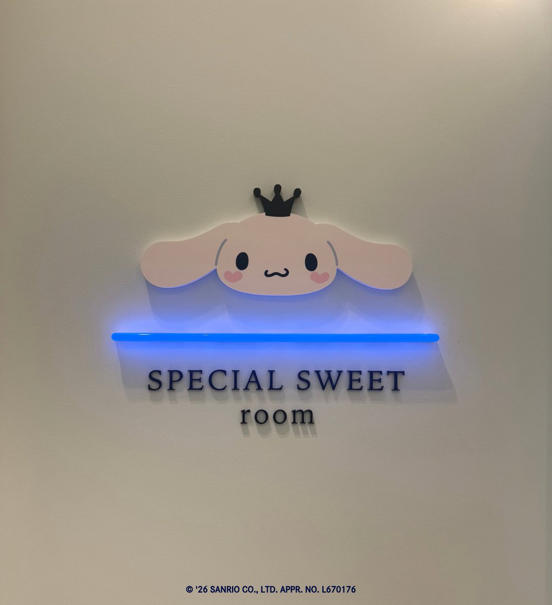 Cinnamon_cafe_'s tweet photo. 【新宿店よりお知らせ】

#シナモロールカフェ 新宿店が 
本日 9/30(水) スケールアップオープン✨

特別な空間でお過ごしいただけるスペシャルルームが登場！
ただいまご予約受付中です📝

お部屋の中は来ていただいてからのお楽しみ👀✨
皆様のご来店を心よりお待ちしております☕️💙 https://t.co/27HC91CyZo