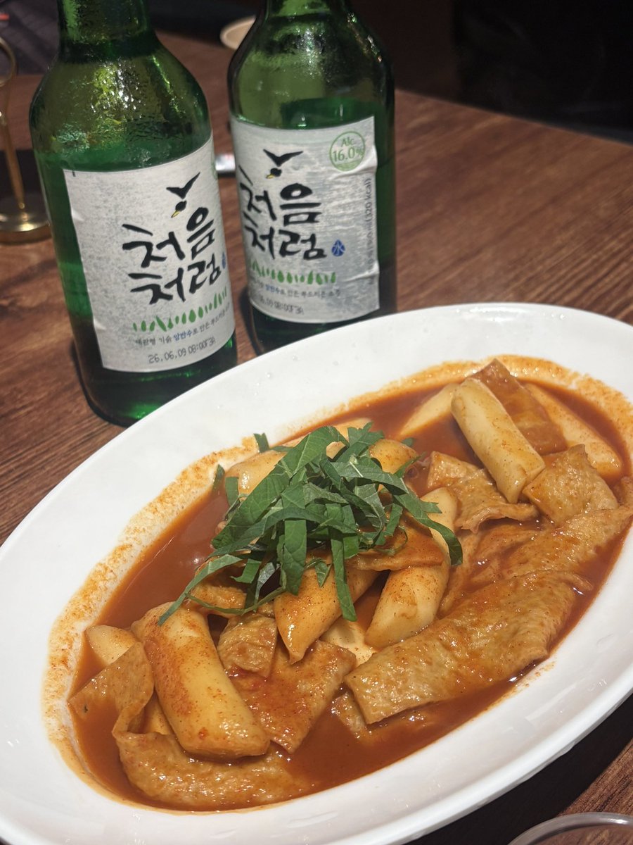 ddawawa0's tweet photo. #일상계트친소 #트친소
맨날 술마시는... 미친 여대생 탐라에 두실 분 . . 
나를 사랑해주는 세상을 사랑하자♡ https://t.co/psUBoUCXLD