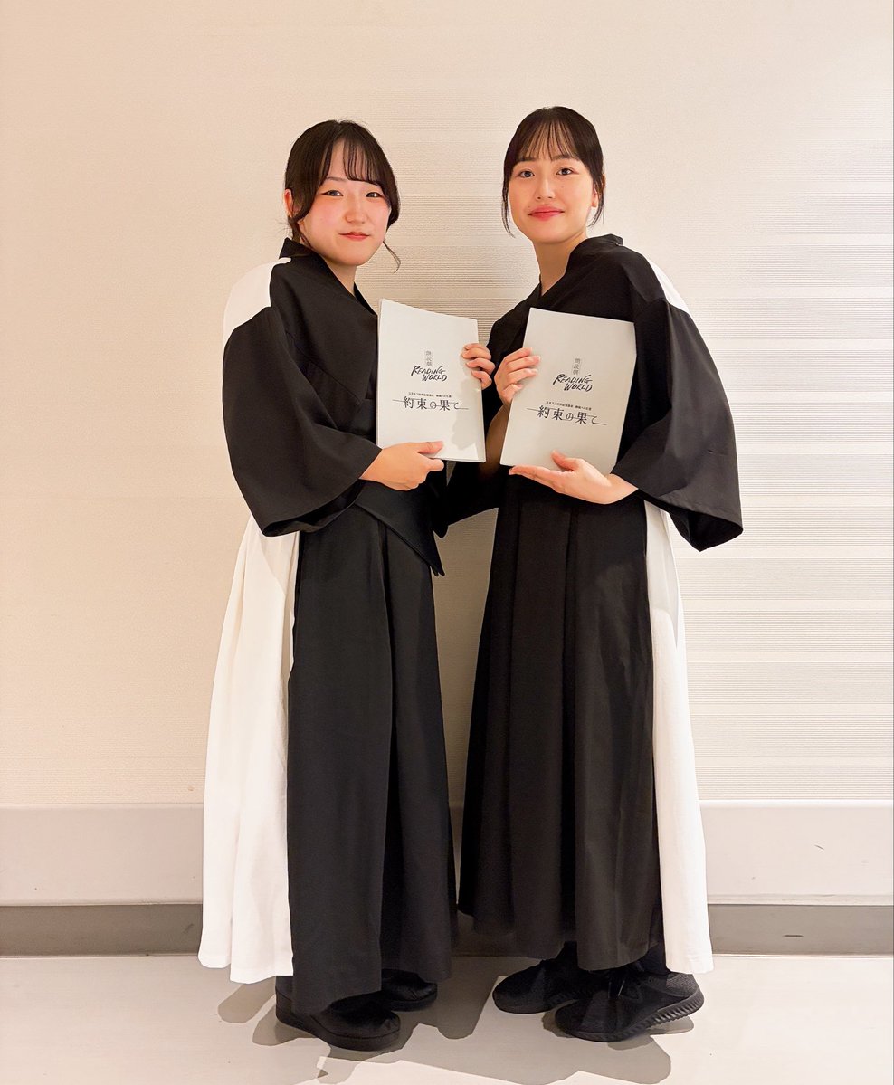 rindosachiko's tweet photo. 朗読劇 READING WORLD 
ユネスコ世界記憶遺産 
舞鶴への生還『#約束の果て』(再演)

全公演終演いたしました！
誠にありがとうございました！！！

素敵なご縁に感謝です！！

そして再び「島津秀雄の母」を演じさせていただいて、夢のような機会をいただき胸がいっぱいです！

ありがとうございます！ https://t.co/di8DgSnCLf