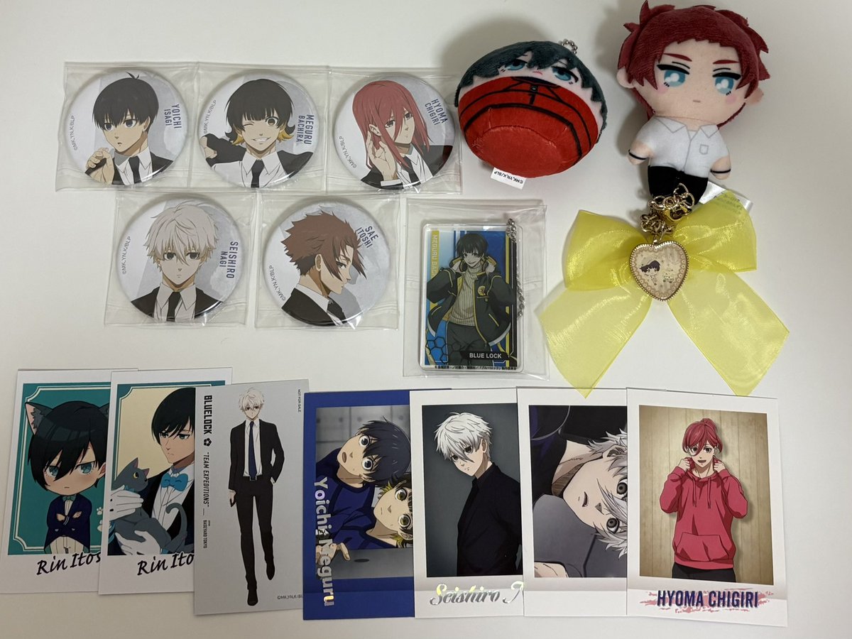 rkf2_y's tweet photo. ブルーロック ベースヤードトーキョー ガチャガチャ サンリオコラボ パシャこれ ナンジャタウン ぬいぐるみ 缶バッジ キーホルダー 交換 讓渡

譲 画像1枚目(⚠︎︎缶バッジの裏面は全て少し黒くなっています)

求 画像2枚目のお値段＋送料

郵送希望📮 できるだけ2つ以上のお取引でお願い致します🙏🏻 https://t.co/DIB9DrQEyu