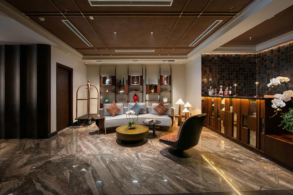 vnfootsteps's tweet photo. A serene oasis in the heart of Hanoi's vibrant Old Quarter, HOTEL de LAGOM offers the perfect balance of Swedish minimalism and French elegance.

Experience a peaceful retreat on your next journey to Vietnam! 🇻🇳 👉 
https://t.co/dWvgllj46G https://t.co/LtZh03gjdo
