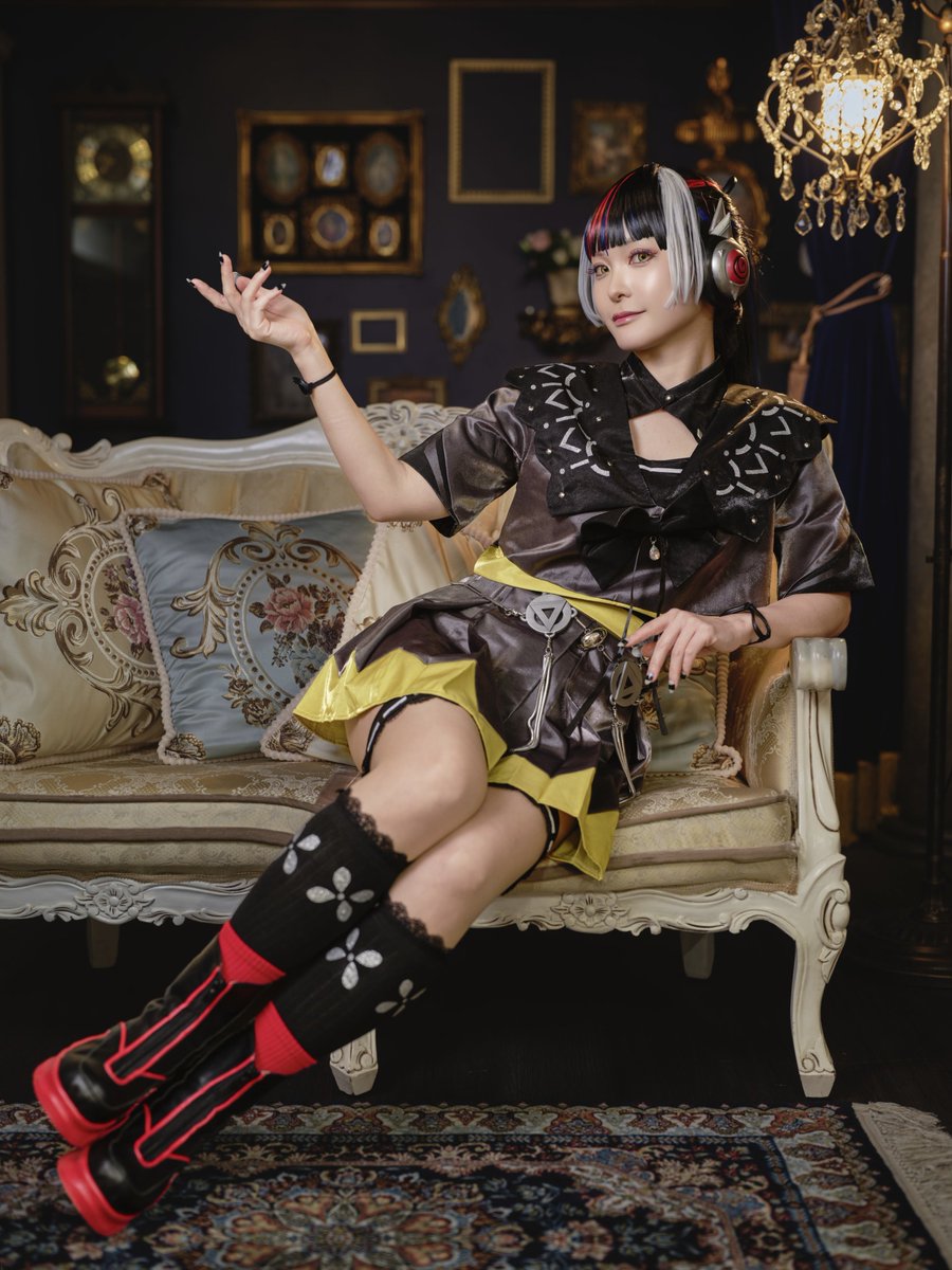 nayupettan's tweet photo. KAMITSUBAKI STUDIO
魔女特殊歌唱形態「姫連雀」
春猿火 https://t.co/EBJzzyZrU5