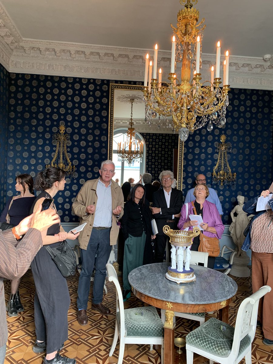 HermineVideau's tweet photo. Présentation à la presse des espaces rénovés de la Bibliothèque et Villa Marmottan et de sa programmation culturelle avant la réouverture du site au public le 6 octobre prochain. 
Plus d’informations ⬇️ 
https://t.co/BKXnie5ecl https://t.co/lh4aX7CJk9