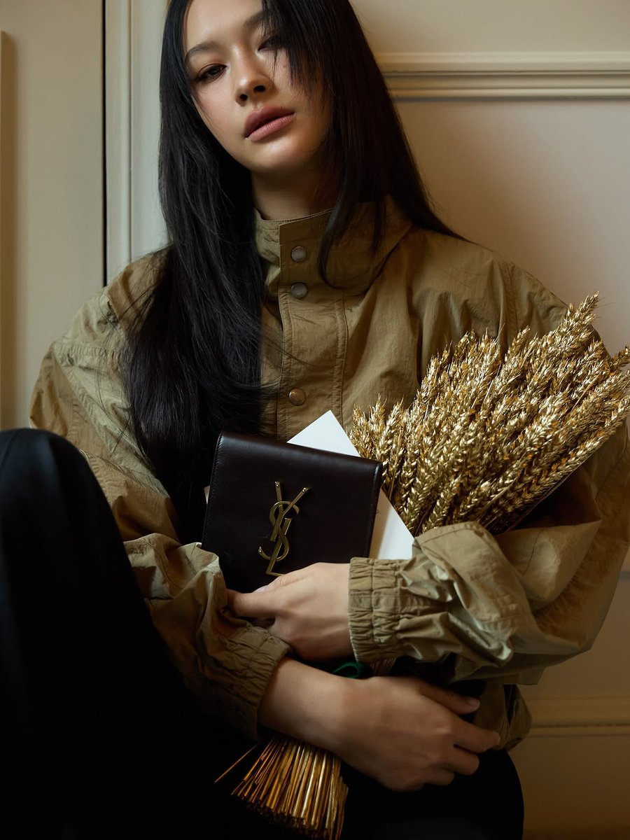sapphoria_th's tweet photo. OMG!!! OUR BA YSL IS READY FOR TONIGHT! CANT WAIT~!😍🤎

#YSLxMilkPansa
#SaintLaurentSS27
#PFW #YSL 
#MilkPansa
#YvesSaintLaurent https://t.co/5gk0OYRYkM