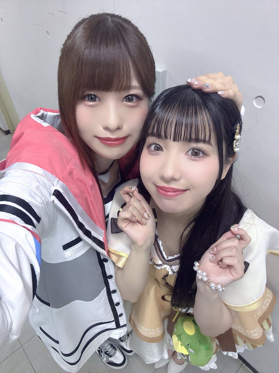 miya_minato1216's tweet photo. #学マス標ツアー_岩手公演 のお写真📸

まー🧡どうしてそんなに可愛いの。全てに全力でいつも元気をくれる向日葵のような人🌻

まし💛会う度に尊敬と安心を無限に抱いてる🌼一緒にご飯を楽しむ時間が人生の支え💞

のん💙頼もしくて優しくて可愛い！のんちゃんがいれば何でも出来る気がする！大好き😽 https://t.co/yl3vBC8umI