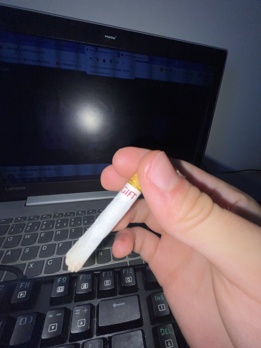DavidOliverPine's tweet photo. pior cigarro já feito https://t.co/XBR8f0z48y