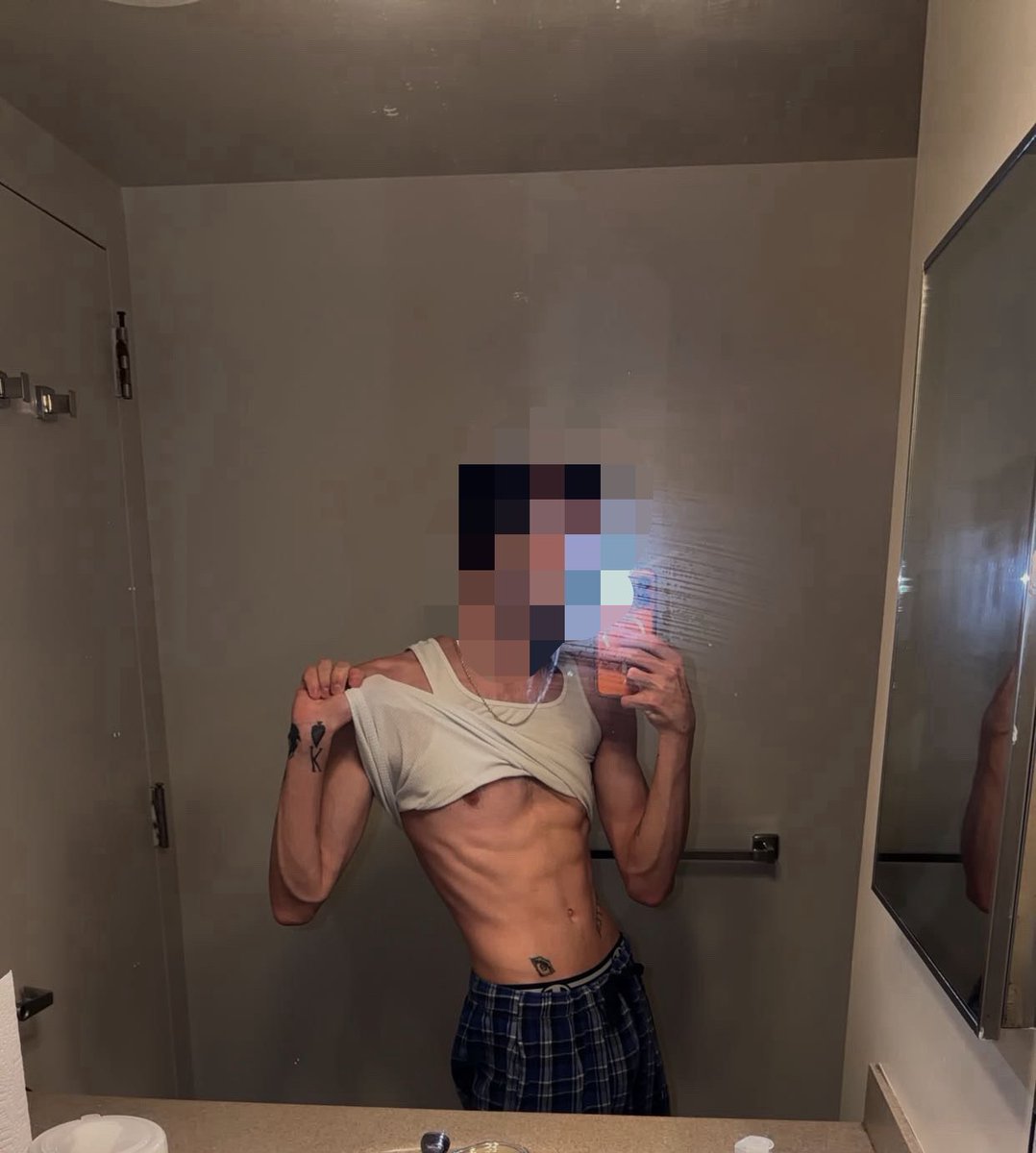 DamianAfter1's tweet photo. this app gets the tease. onlyfans gets me with my legs open and no reason to be polite about it.

https://t.co/IbqcVFYWvg https://t.co/rmPNsT7o9u