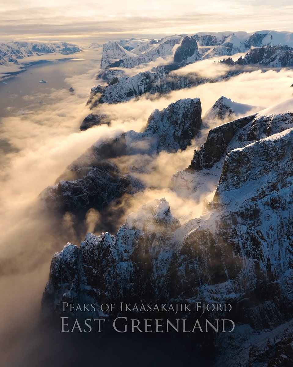Lemes95's tweet photo. In the depths of Scoresby Sound in East Greenland—Kangertittivaq in Greenlandic—you’ll find a fjord named Ikaasakajik (Øfjord), lying between Milne Land and Renland (Tuttut Nunaat).

Its towering peaks are known as Storhamrene, a name that literally ... https://t.co/CX1LPHAzq3