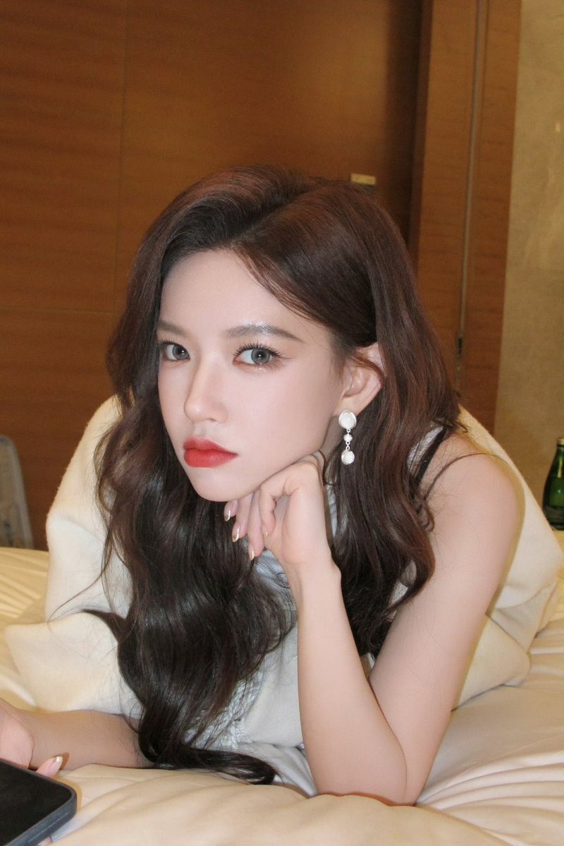 Chxiiao_'s tweet photo. ️️

 ️️
ᰔᩚ𖹭 ֶָ֢  Nihaoooooo~
 ️️

 ️️ https://t.co/FSsTa4OSs6