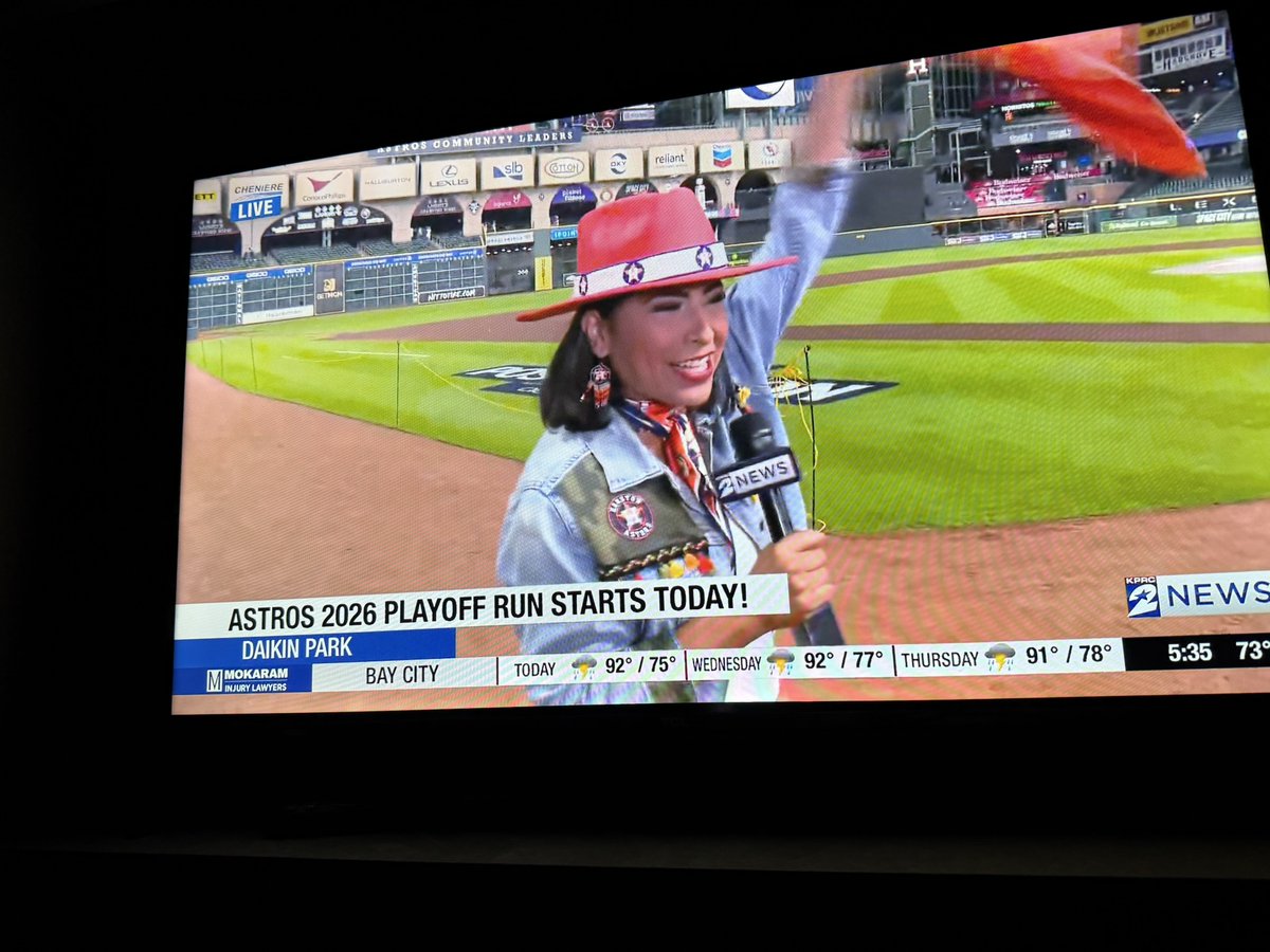 MarcCommentary's tweet photo. MLB Playoffs #Astros #ChaseTheFight #MLBPlayoffs #WhiteSox #LorenzoSalgadoAraujo #NBCSN https://t.co/ftwsC2kGIY https://t.co/3AF4Y8jpfm