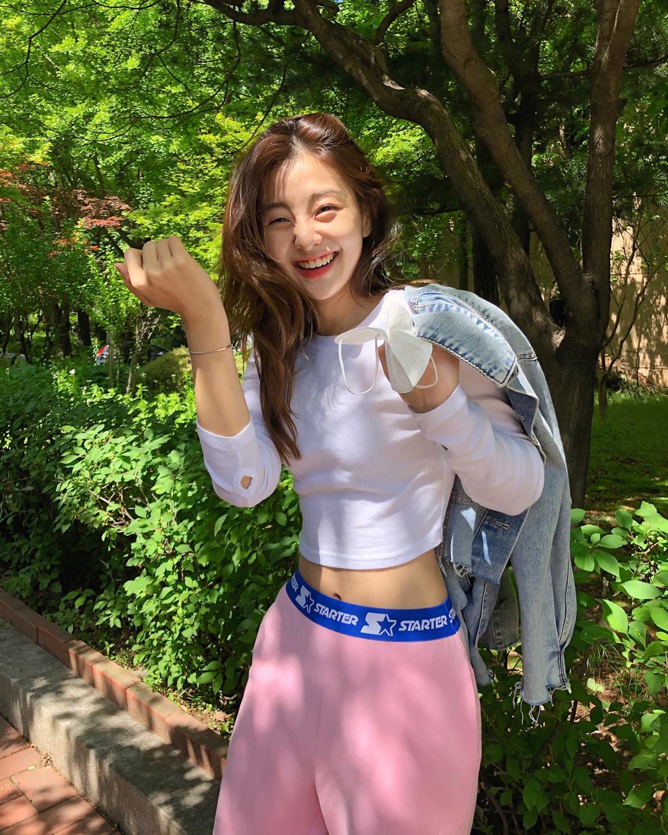 sucilly's tweet photo. ダイエットはいつも『明日から本気出す』の繰り返しなんだが。結構大事なことだと思うんだ。 🍰👇
jVBL https://t.co/mz8u6wzR6S