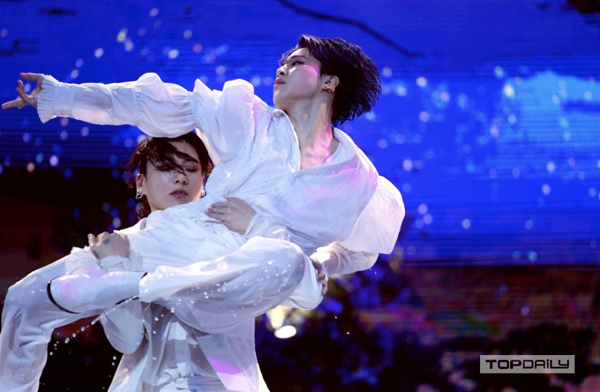 chidoriguk's tweet photo. black swan jikook, nunca los superaré https://t.co/f7CdQ20n1n
