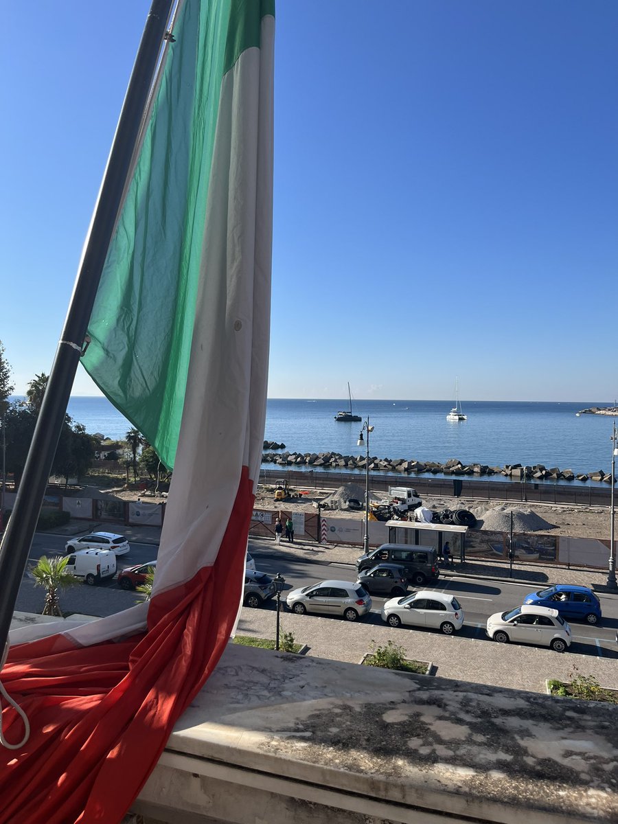sunballo's tweet photo. Dalla rottura al contenimento: mattinata di confronto sulla psicopatia dell'adolescenza alla Provincia di Salerno. Tra neuroscienze, famiglie e servizi, l'ingrediente fondamentale resta la passione di chi lavora sul campo.
#psicologia #psichiatria #salerno https://t.co/zAzgx5VXhZ