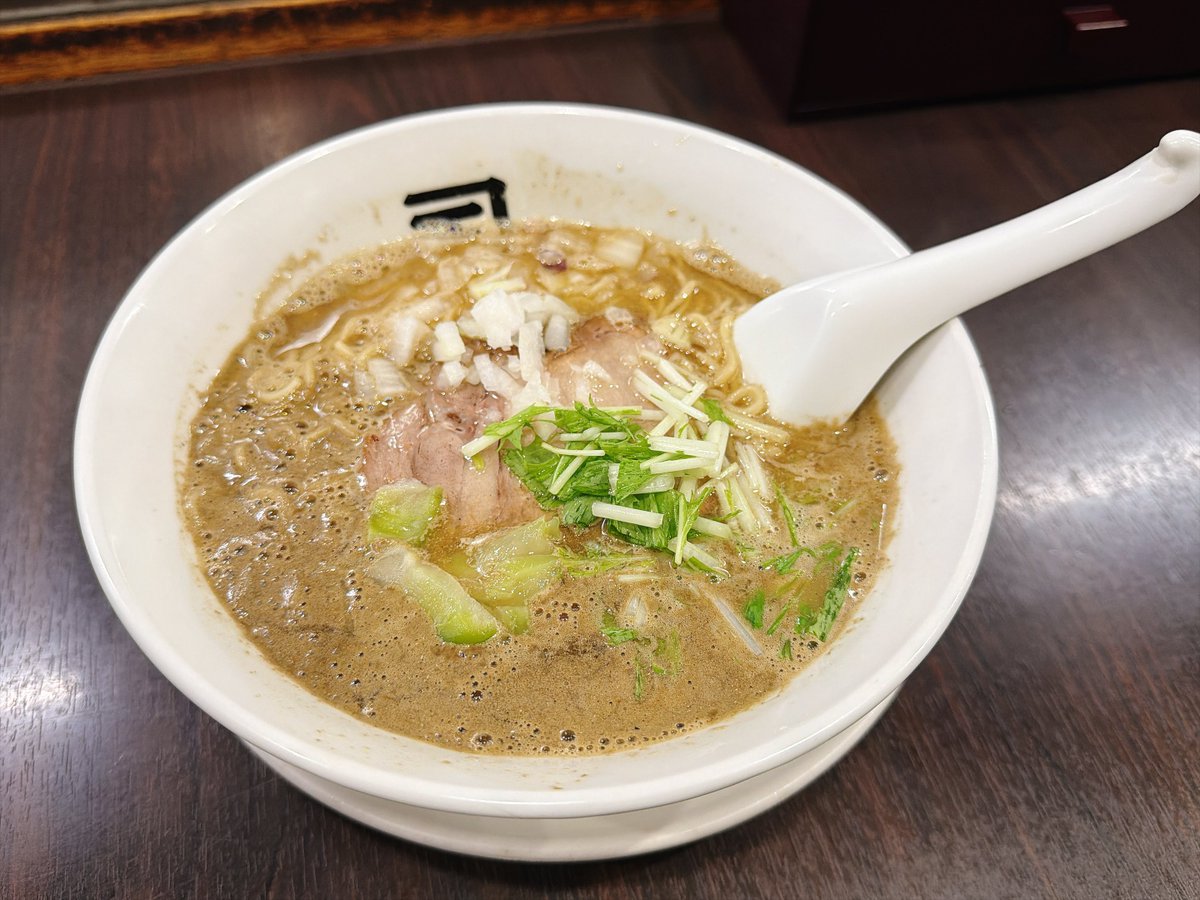 4597F's tweet photo. 濃い煮干しらー麺とギョーザ6個(ニンニク有り) ごちそうさまでした〜！🍜🙏   完飲した美味い！ / I'm at 煮干らーめんカネショウ 吉岡店 in Yotsukaidō, 千葉県 https://t.co/HUTi1lrkVQ https://t.co/oDMxo4ASXi