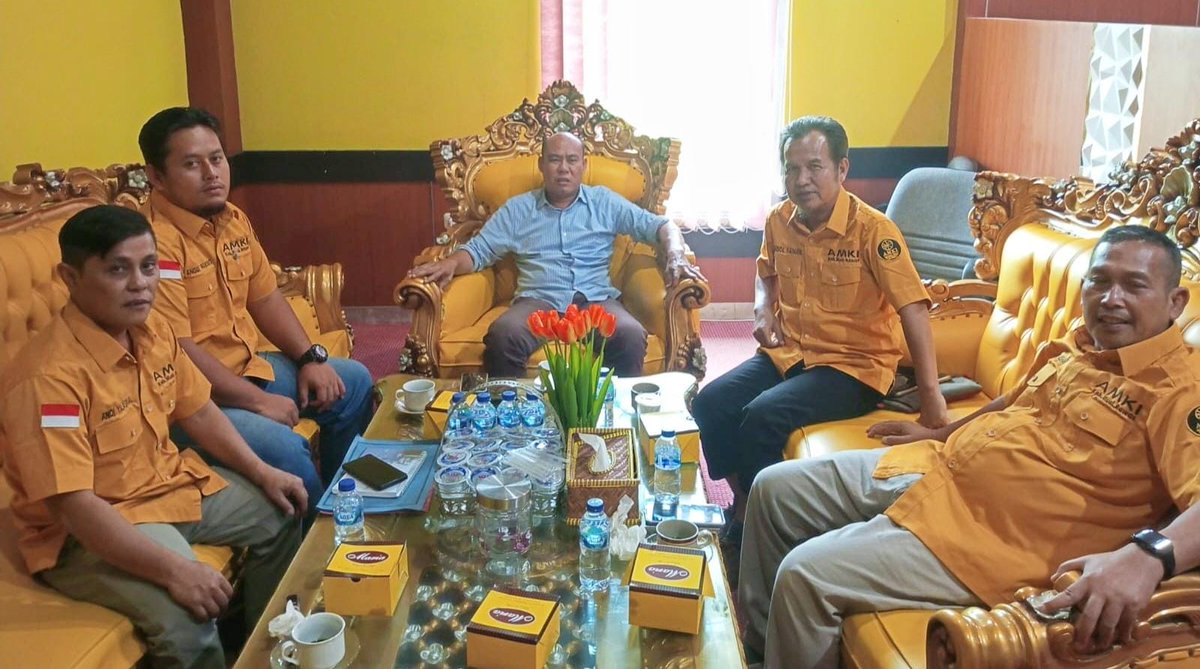 Utarapost1's tweet photo. Jalin Sinergitas, AMKI Audensi ke DPRD Musi Rawas

Baca selengkapnya di link dibawah ini:
https://t.co/eizdBI6EYr https://t.co/EnNoVrFdE5