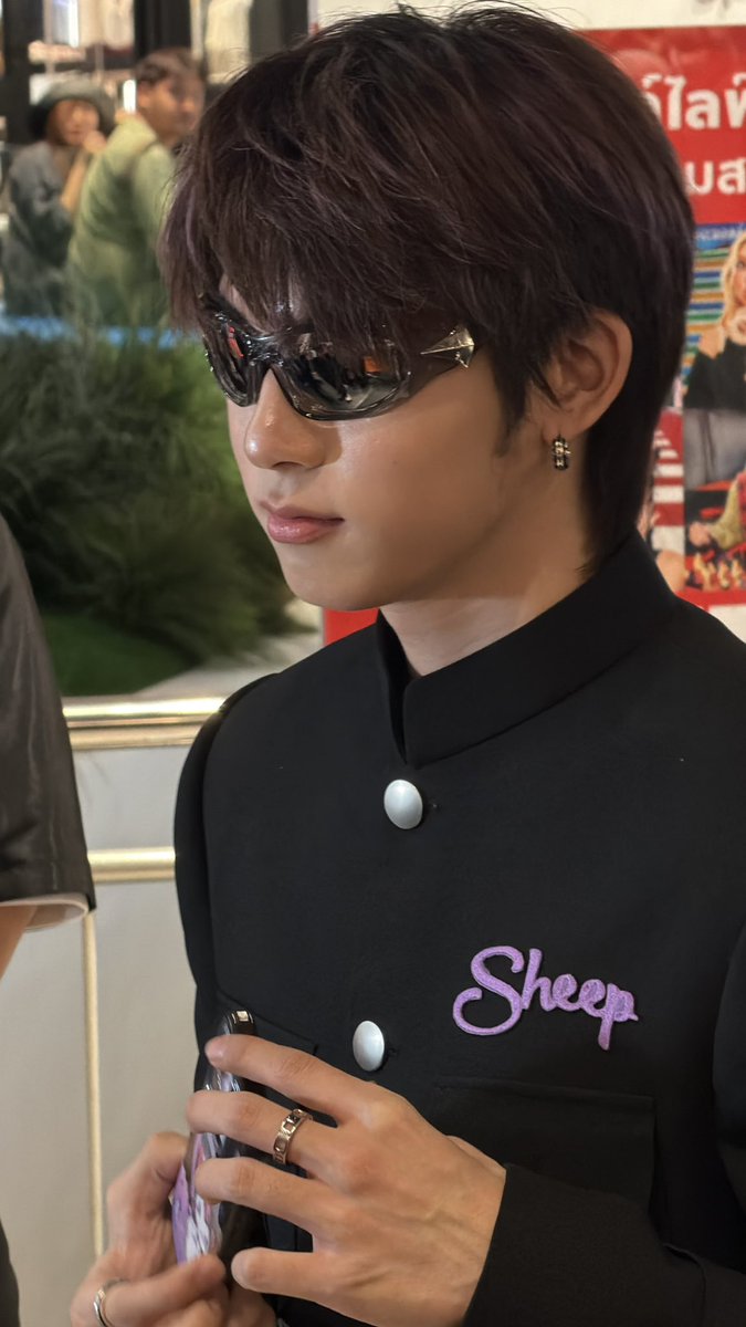 pixxynn's tweet photo. ลุควันนี้มาเท่ห์มากกก😎😎

SHEEP TTP Final EP SWT 

#SHEEPxTTP https://t.co/skK6xyGMeS