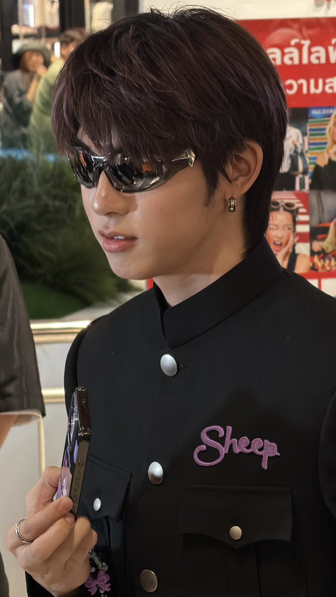 pixxynn's tweet photo. ลุควันนี้มาเท่ห์มากกก😎😎

SHEEP TTP Final EP SWT 

#SHEEPxTTP https://t.co/skK6xyGMeS