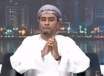 4Somod's tweet photo. أتمنى يكون هناك تصريح رسمي من #وزارة_الإعلام قبل أن يشارك أي إعلامي عُماني في أي قناة أو برنامج رياضي بدول #الخليج_العربي❗️

بصراحة إلي حاصل عيب في حق #عُمان وأهلها الكرام والإعلام الرياضي العُماني❗️

#سلطنة_عُمان 
#هيثم_بن_طارق 
#السلطان_هيثم_بن_طارق https://t.co/3mIB9KyZ62