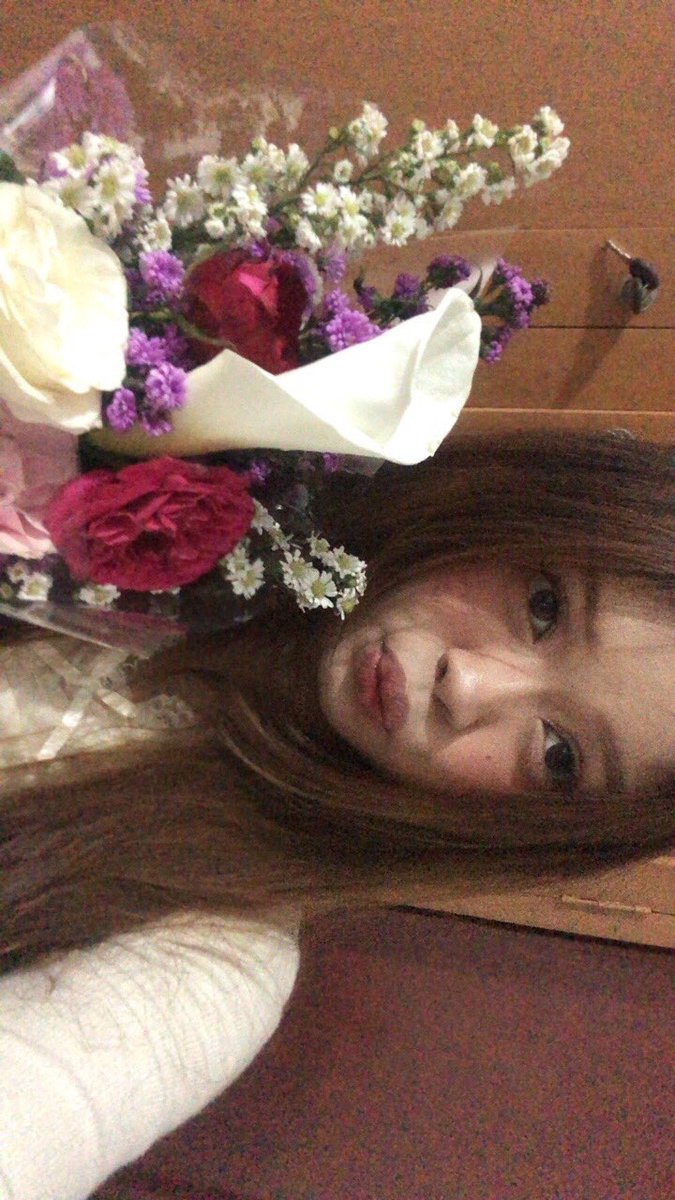 whoimsical's tweet photo. sosok real yg memberikan calla lily ke gw itu https://t.co/d6W1qnxijc