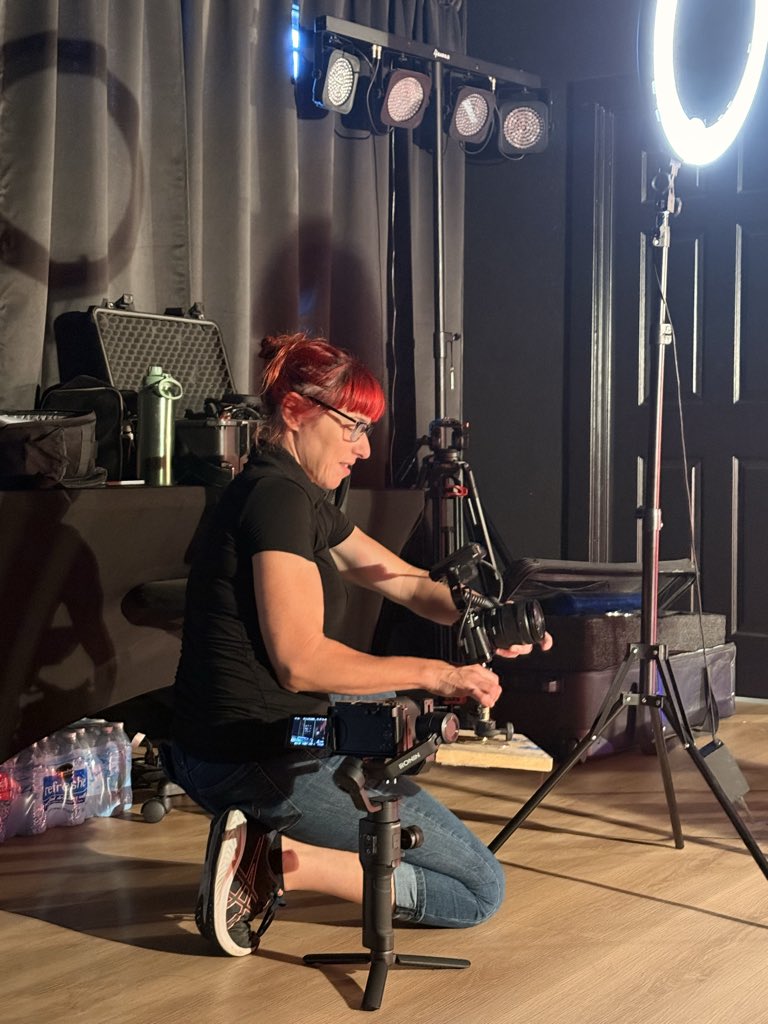 Pappymulleer's tweet photo. Before you see the final music video, there’s a whole process behind it. 🎬🎶

A few moments from the making of Romantic Love. ❤️

#kiut #romanticlove #fyp #afrobeat #trending https://t.co/U8b5Ou62gJ