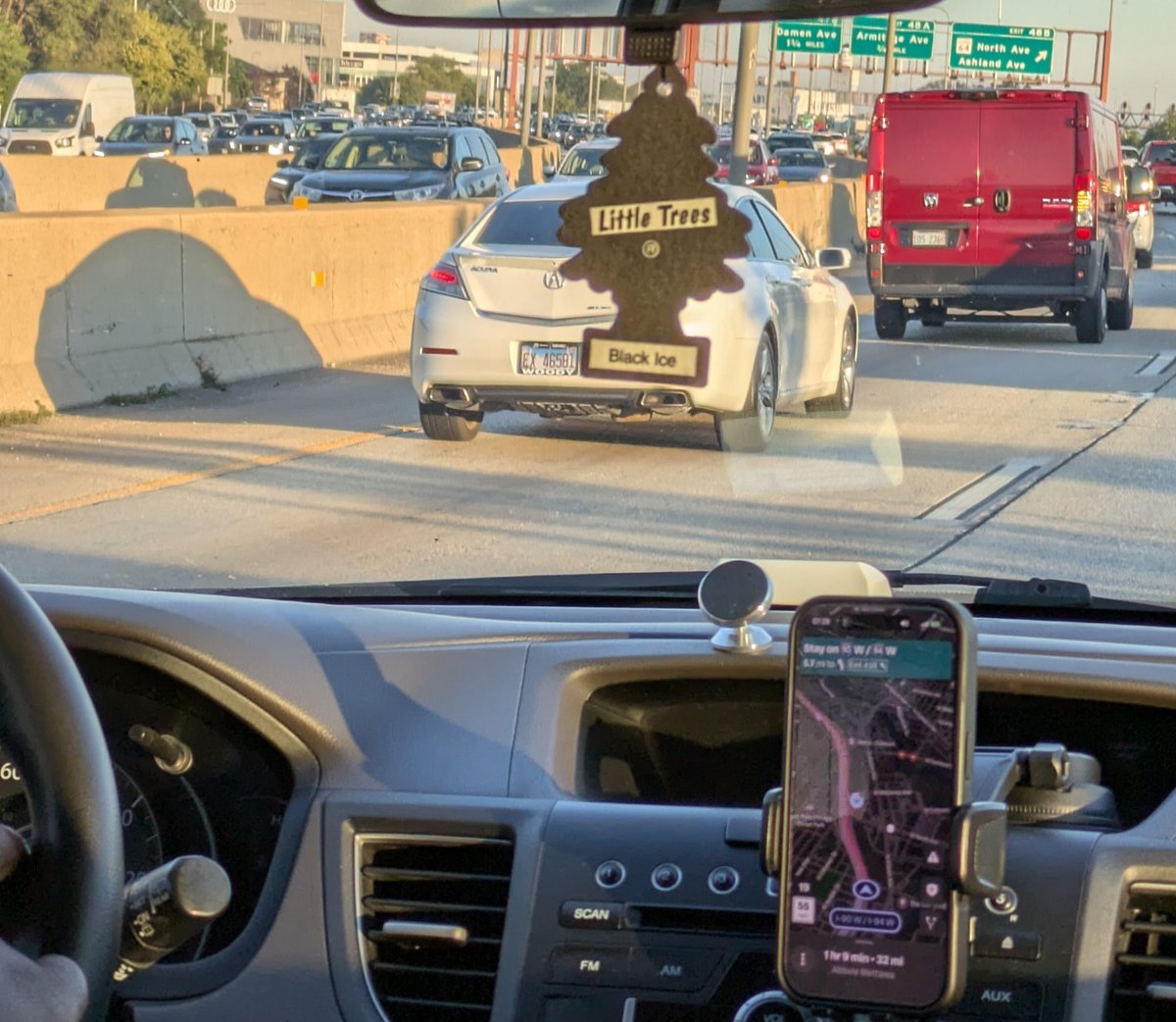 DealsDhamaka's tweet photo. I know I write about congestion and traffic in India. But go to some of the highly populated cities globally,  Chicago, London, New York etc., and the traffic is no less.

What’s different is the mental pressure.

This is a 10-lane expressway in Chicago, blocked almost every day both ways. But people follow lanes, and quite religiously.

The traffic is still there. But the chaos is not. That makes a huge difference.