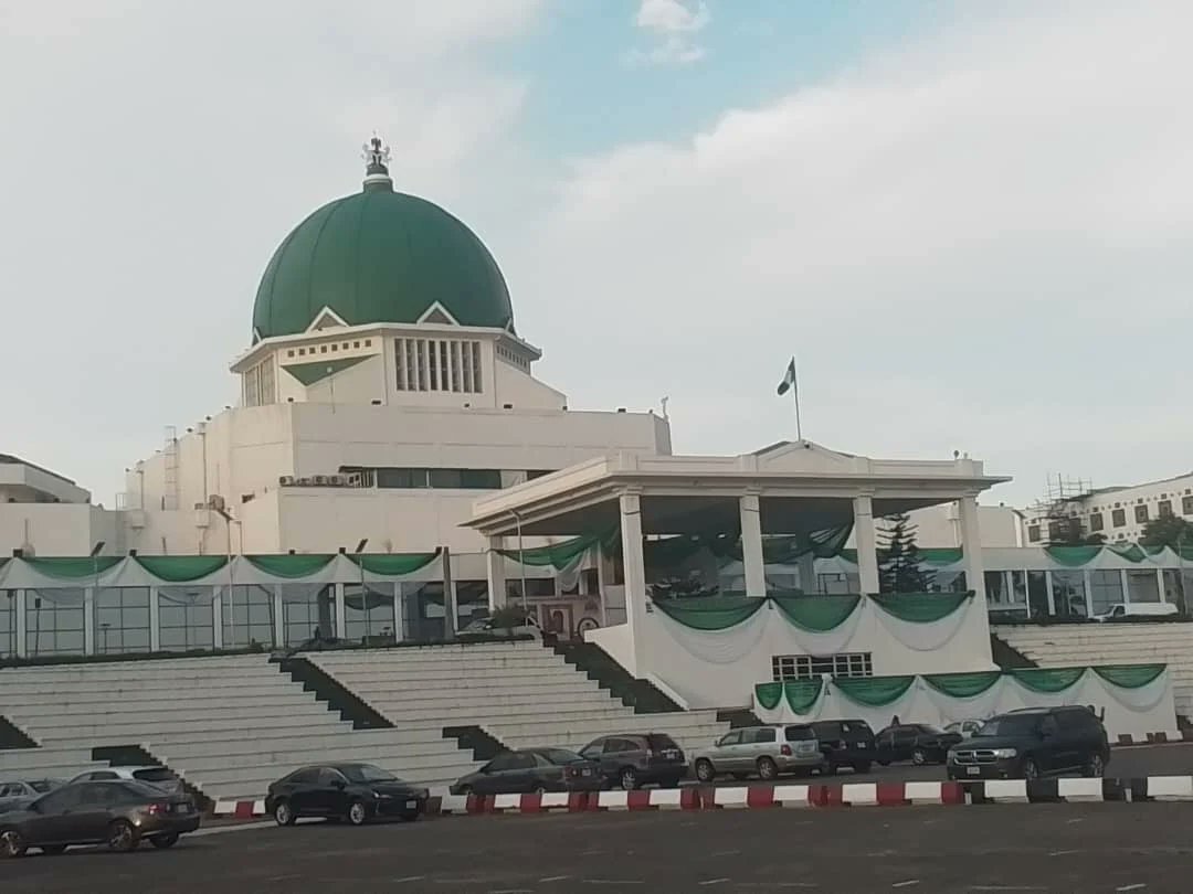 DaChE46's tweet photo. BREAKING: Nigeria National Assembly to translate laws into Igbo, Hausa and Yoruba https://t.co/iAqEYfoulw