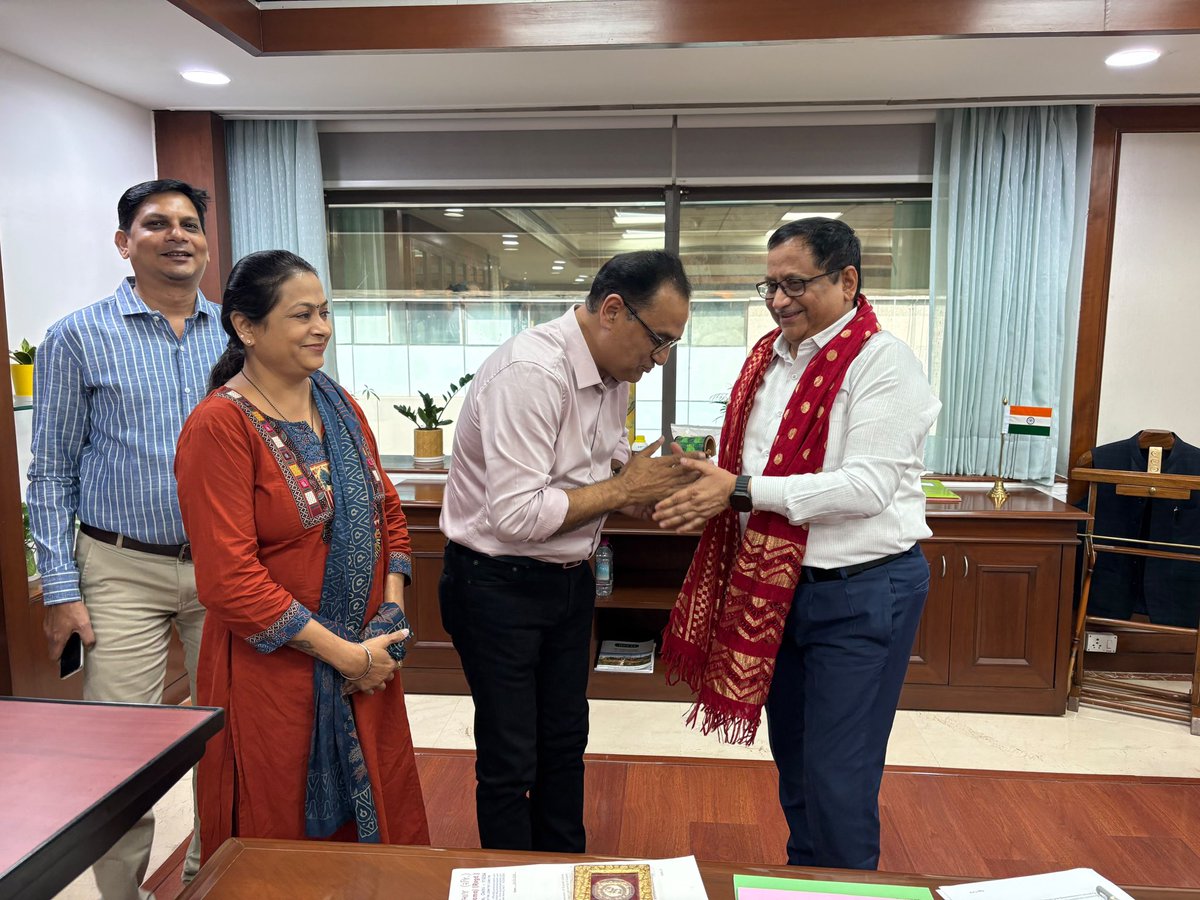 KiritkrJPatel's tweet photo. Had a truly enriching meeting today with Shri Sachin Shah, President of Shree Delhi Gujarati Samaj, along with other members Shri Shibaji and Ms. Dipti Ji at IFFCO Sadan, New Delhi. They shared the Samaj’s rich history, its vision, and the quiet, consistent work it has been doing for well over a century in education, cultural preservation, guest facilities for travellers, and community welfare. Organisations like this remind us that real service is built over generations, not headlines. Deep gratitude to the entire team for the work they continue to do for society.