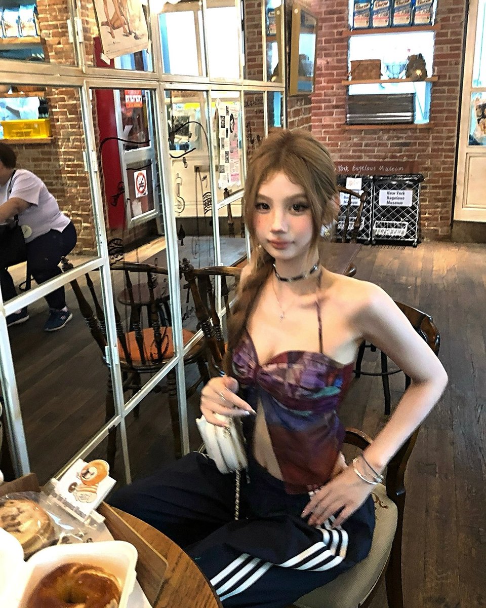 JosipaMatijevic's tweet photo. 夢を追いかけるのに遅すぎるということは絶対にない。これってあるあるだよね。 👇💬
ZnUv https://t.co/gaa3CtPICT