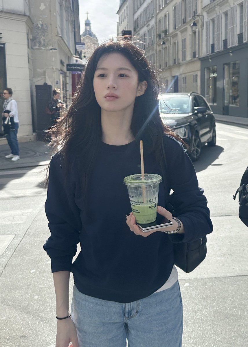 cherriestinted's tweet photo. i pictured paris, but paris gave me something truer ☀️ but everything is exactly as it should be :3 https://t.co/rgGVA0gFed