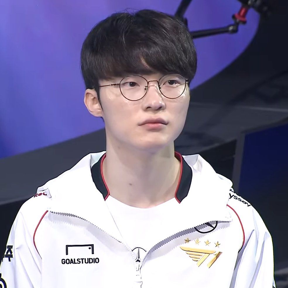 t1katta's tweet photo. missing worlds24 faker hours https://t.co/blGSaqYWKF