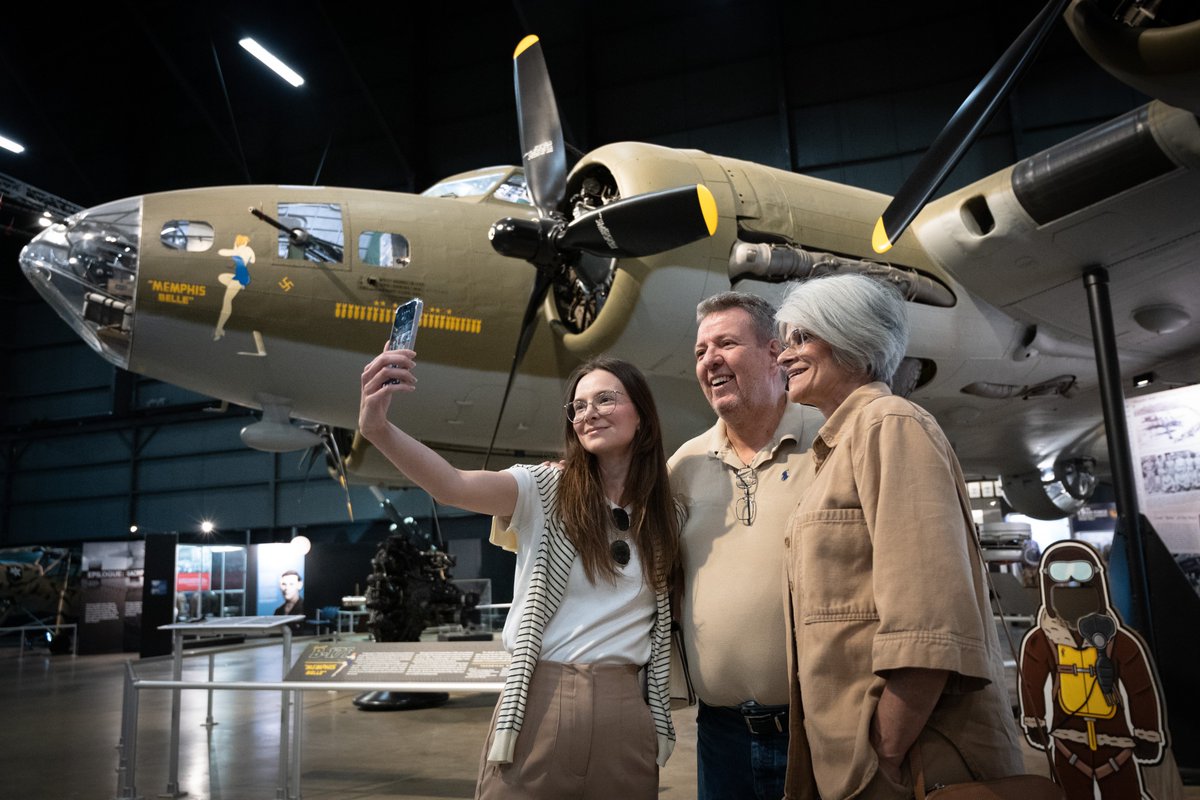 AFmuseum tweet picture