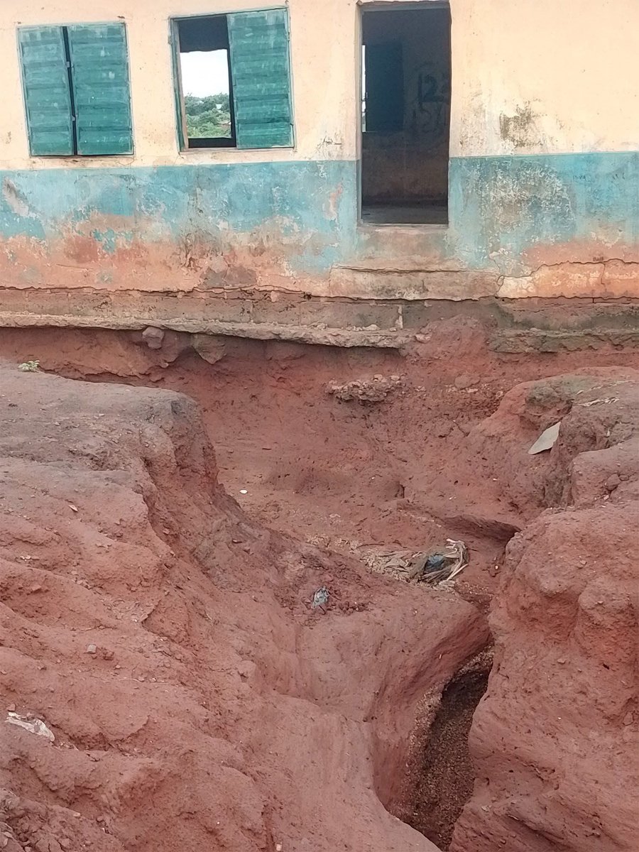 Ibnwalee's tweet photo. Basic school in Mokwa LGA, Niger State, 2026. https://t.co/BYihEqyJZK