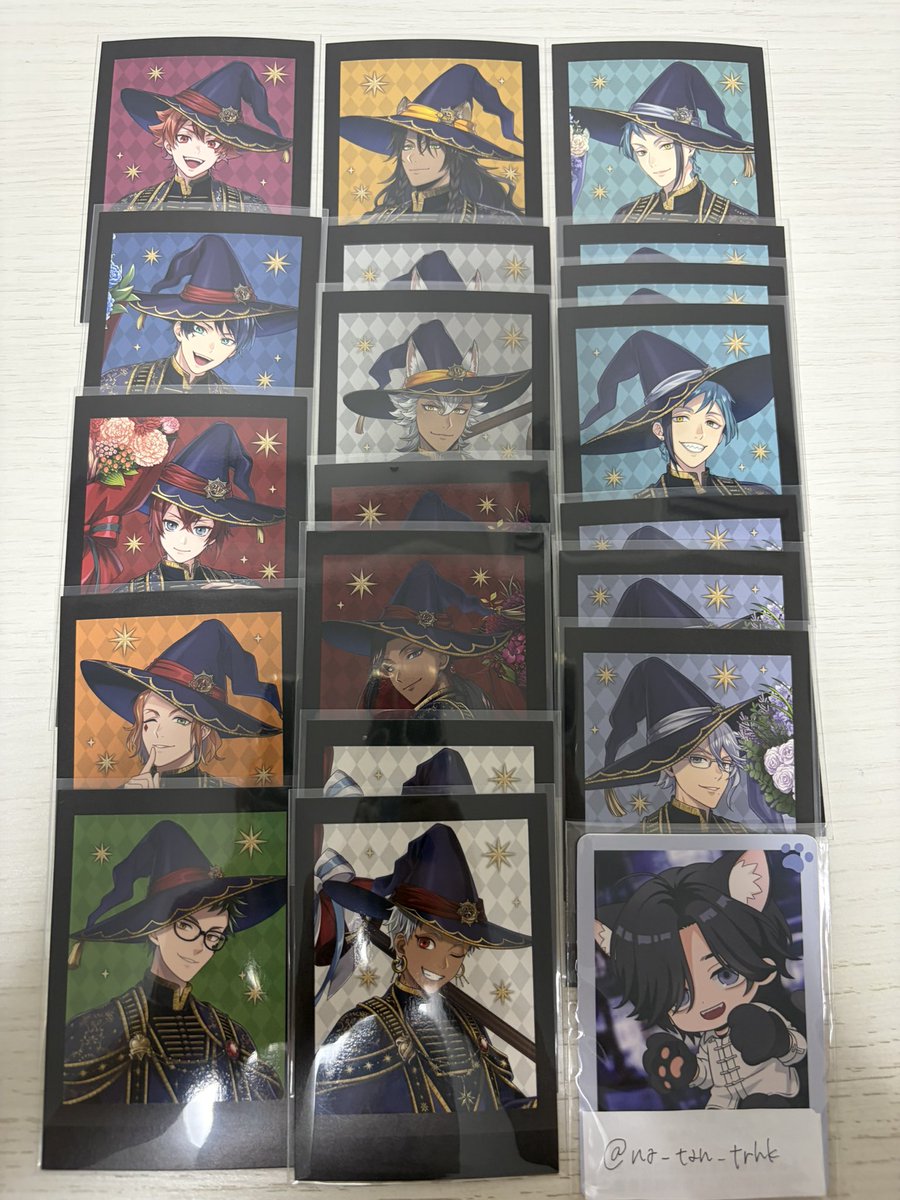 na_tan_trhk's tweet photo. ツイステ ツイステッドワンダーランド ぱしゃこれ ブルームバースデー

譲: 画像参照 ※箔押し▶︎エペル、ジェイド
求: マレウスorルーク＞定価+手数料

箔押し⇔箔押しor比率違いの交換

比率違い検討いたしますので、お気軽にお声かけください🌸 https://t.co/EKaSgm1gab