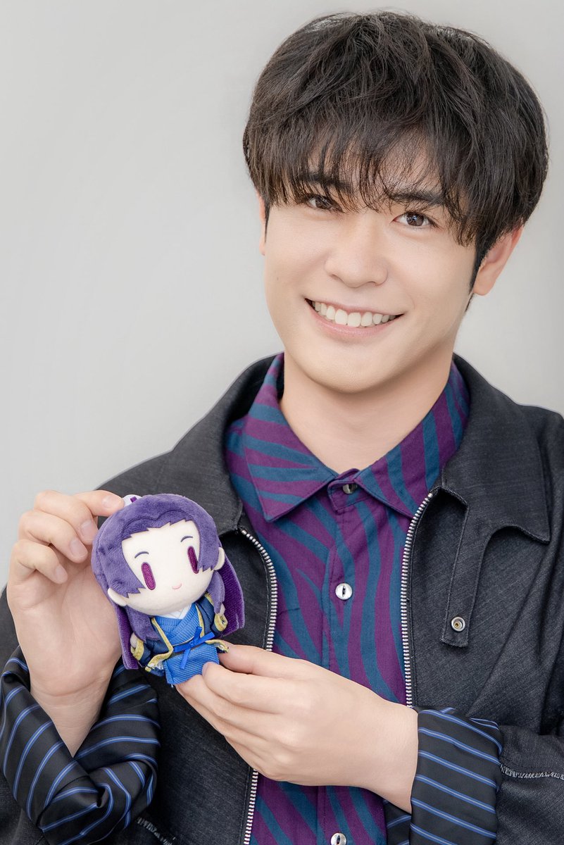 dailykusuriya's tweet photo. New pictures of Aoi Yuki (Maomao’s VA) and Takeo Otsuka (Jinshi’s VA) for an Apothecary Diaries S3 interview with Crank-in! https://t.co/aNls3bNQXZ