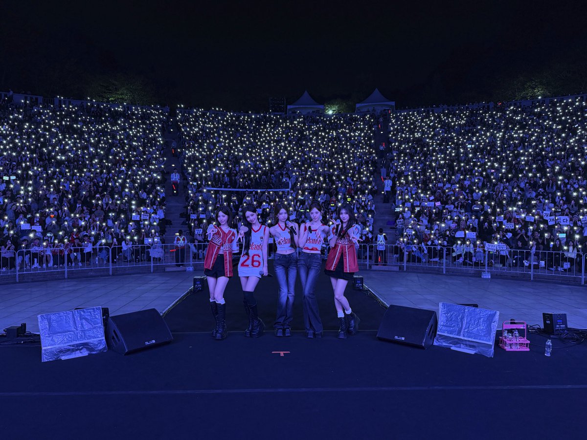 RESCENEofficial's tweet photo. [#RE_MEMBER 📸]

260929
📍#경희대학교 

#RESCENE #리센느 #リセンヌ https://t.co/jGz8cj2Ck6