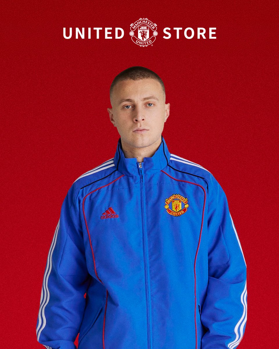 ManUtd's tweet photo. Get up to 75% off a huge selection of products at United Store 🔥👇