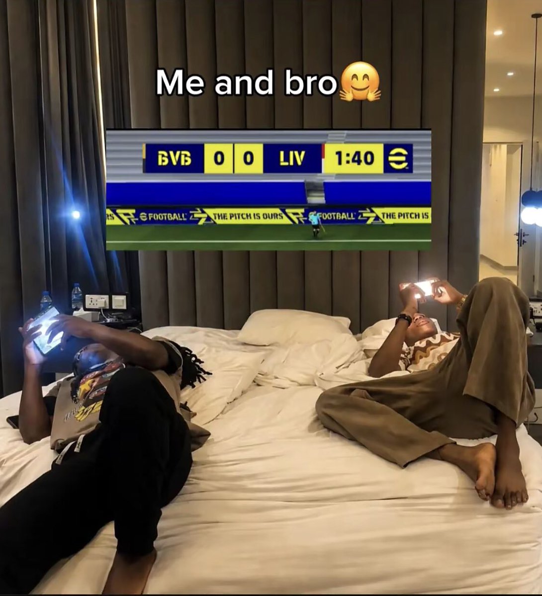aaronstone11772's tweet photo. Me and Bro when the game gets tougher 😤

#efootball @play_eFootball https://t.co/MZi8C9EVi1