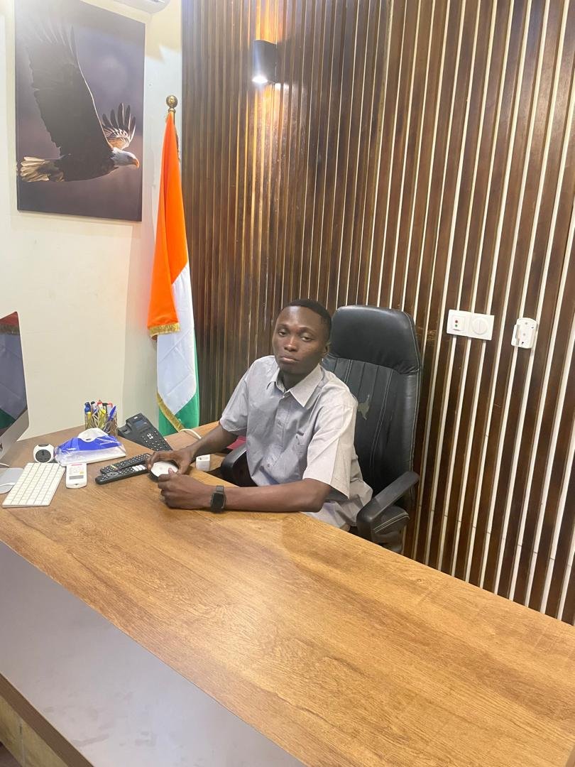 MichiganMosome's tweet photo. My time in Ivory Coast was a blessing, thanks to my meetings with all the great personalities of the country. I am happy for the time you gave me, thank you.🇨🇮🇨🇮 https://t.co/B5cPwxD9dH