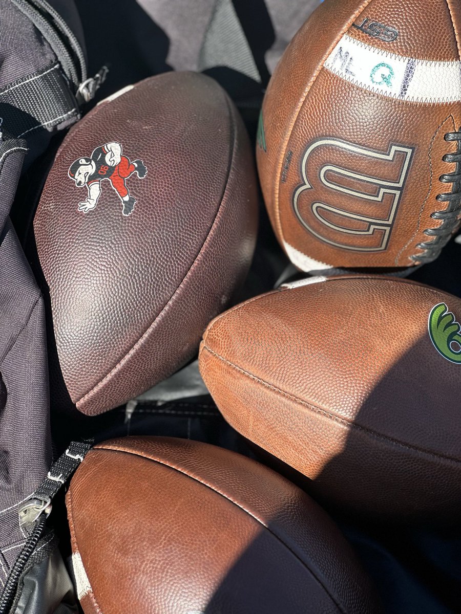 27parkerthomas's tweet photo. Huge thank you to @Coach_Fries, @coachR_Brown, Coach Thomas  and the entire @OhioNorthernFB staff for inviting me out for game day this past Saturday.
Homecoming at Dial-Roberson was electric. 42-0 win, packed stands, and a program that clearly takes pride in how they do things. From the moment we arrived, the coaches and staff made me feel welcome and showed me what Polar Bear football is all about. Grateful for the time, the conversations, and the chance to see it in person.
Appreciate y’all looking out for me. Go Bears.
— Parker